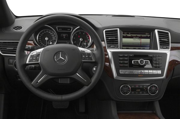 download Mercedes Benz GL550 workshop manual