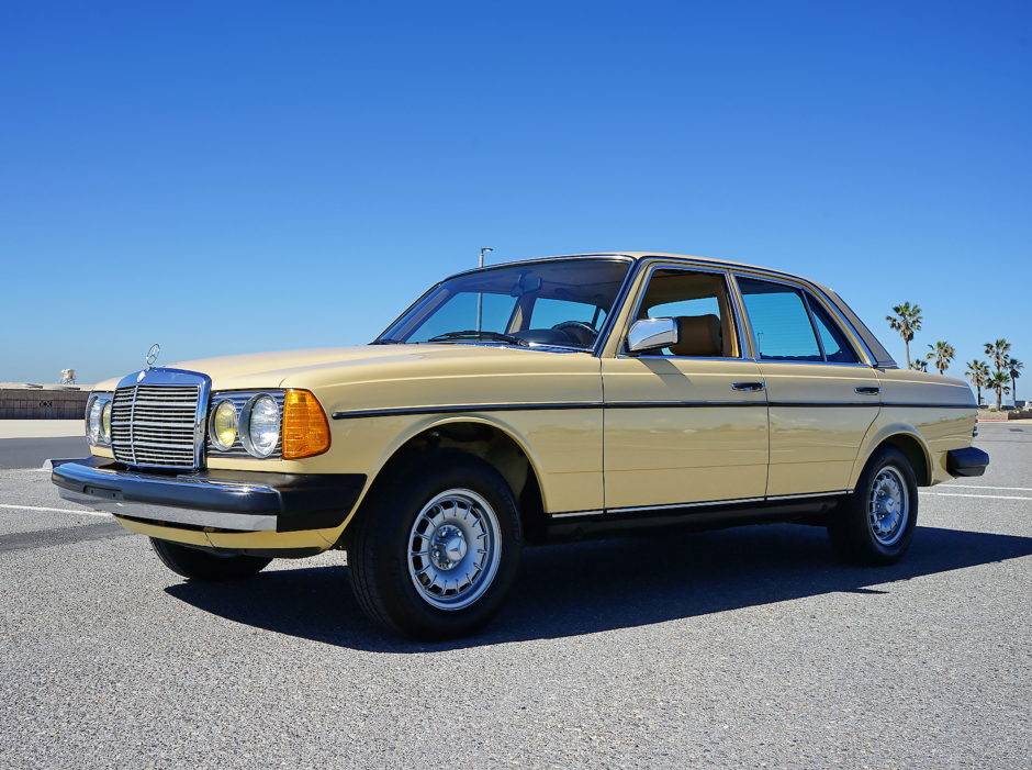 download Mercedes Benz W123 300D Turbo workshop manual