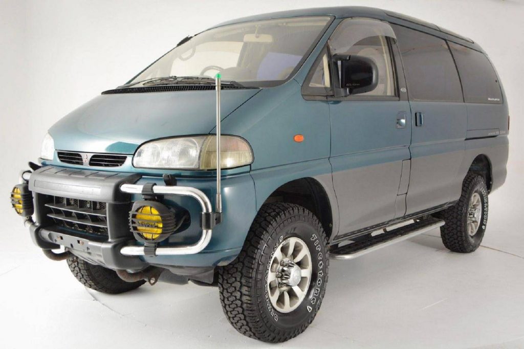 download Mitsubishi Delica L400 able workshop manual