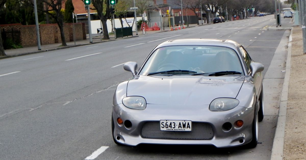 download Mitsubishi FTO able workshop manual