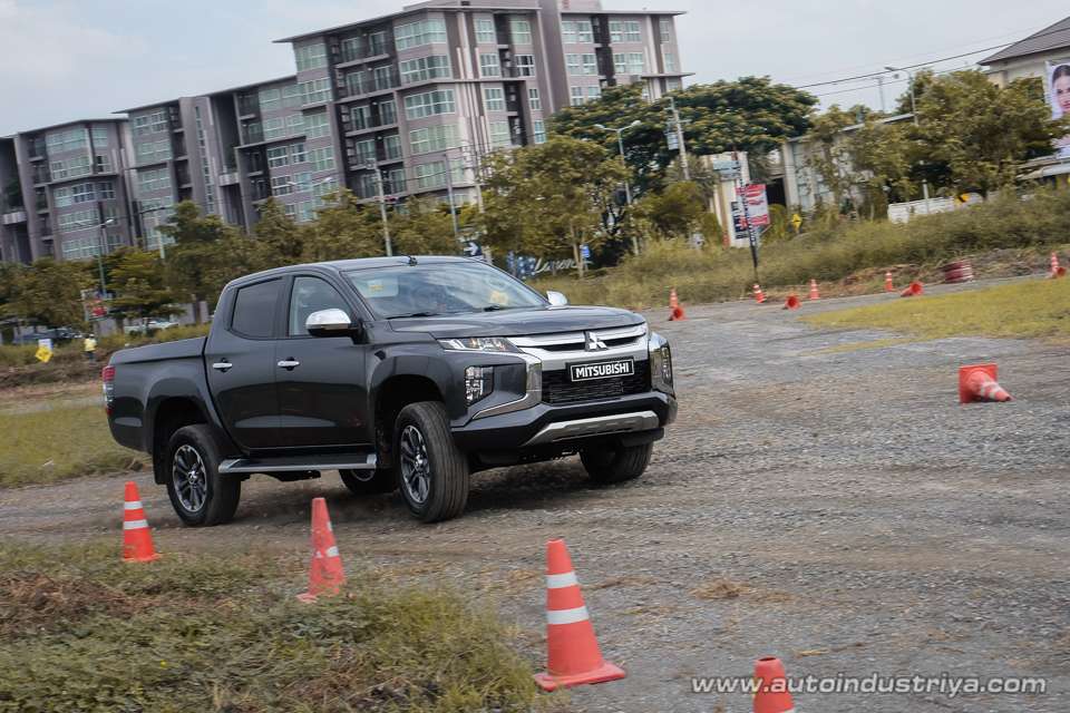 download Mitsubishi Triton Strada workshop manual