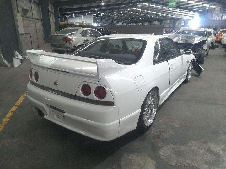 download Nissan R33 Engine workshop manual