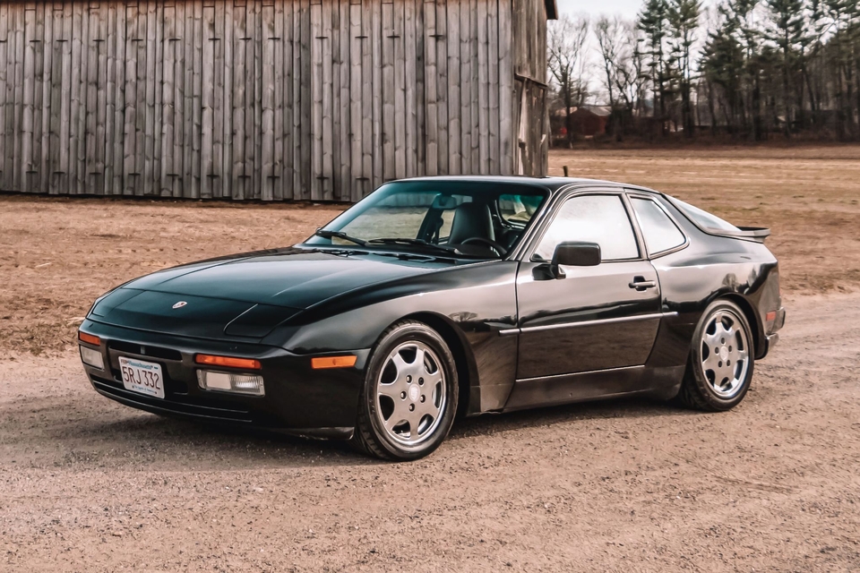 download Porsche 944 Turbo workshop manual