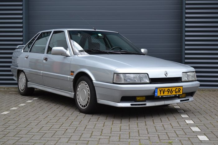 download Renault R21 workshop manual