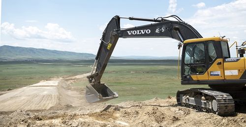 download VOLVO EC150C Excavator able workshop manual