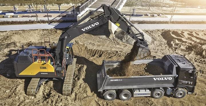 download VOLVO EC300E LD Excavator able workshop manual